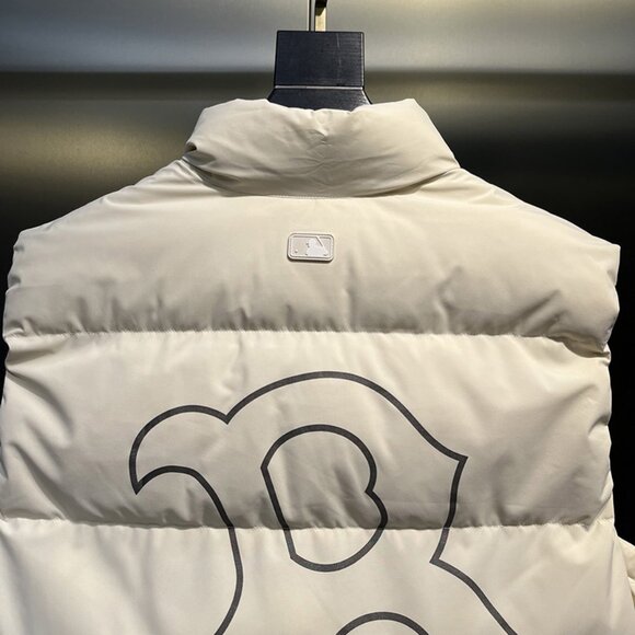 White MLB Down Vest - Picture 6 of 9